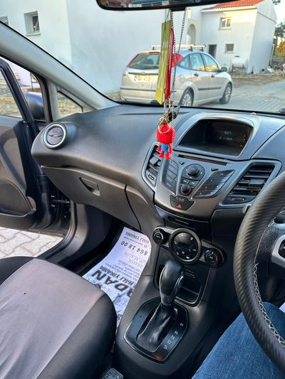 Ford Fiesta — 7