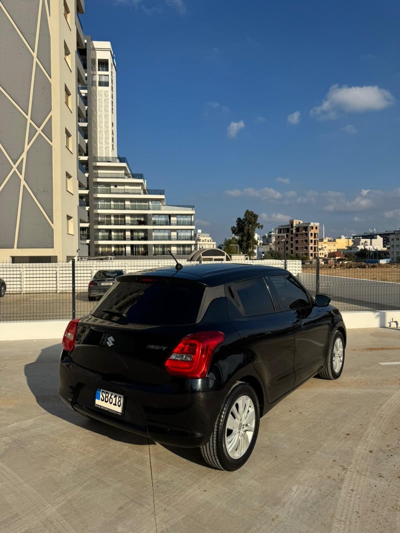 Suzuki Swift — 2