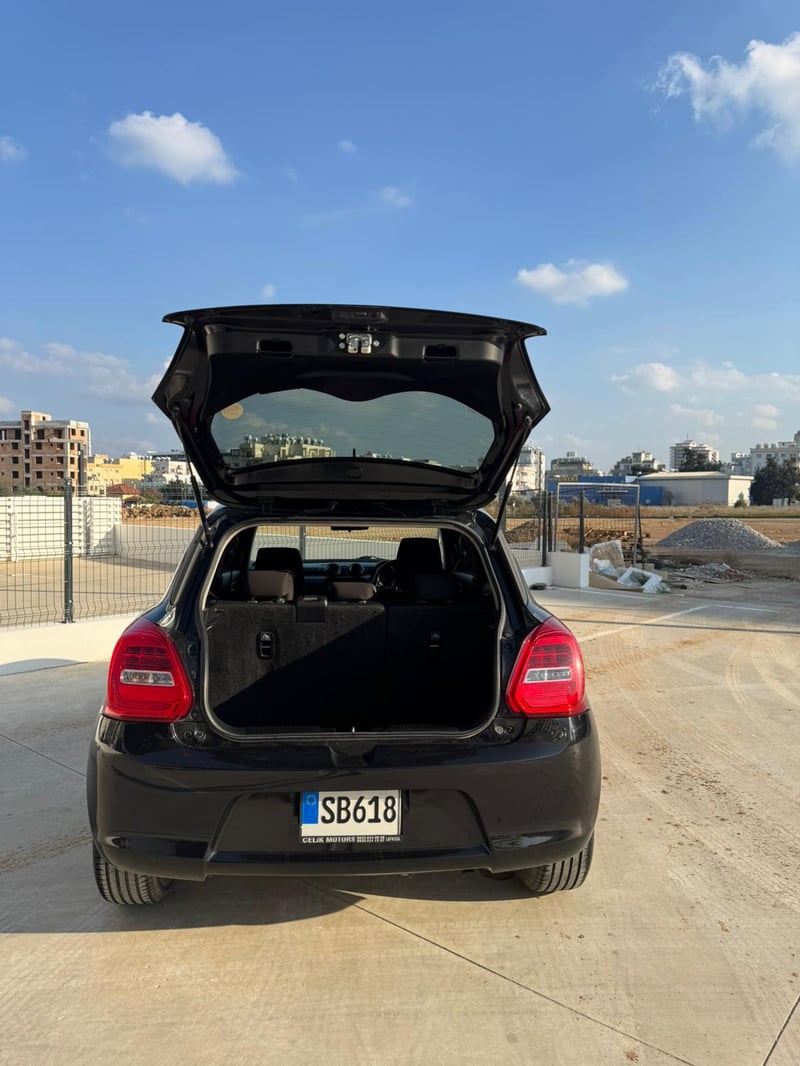 Suzuki Swift — 3