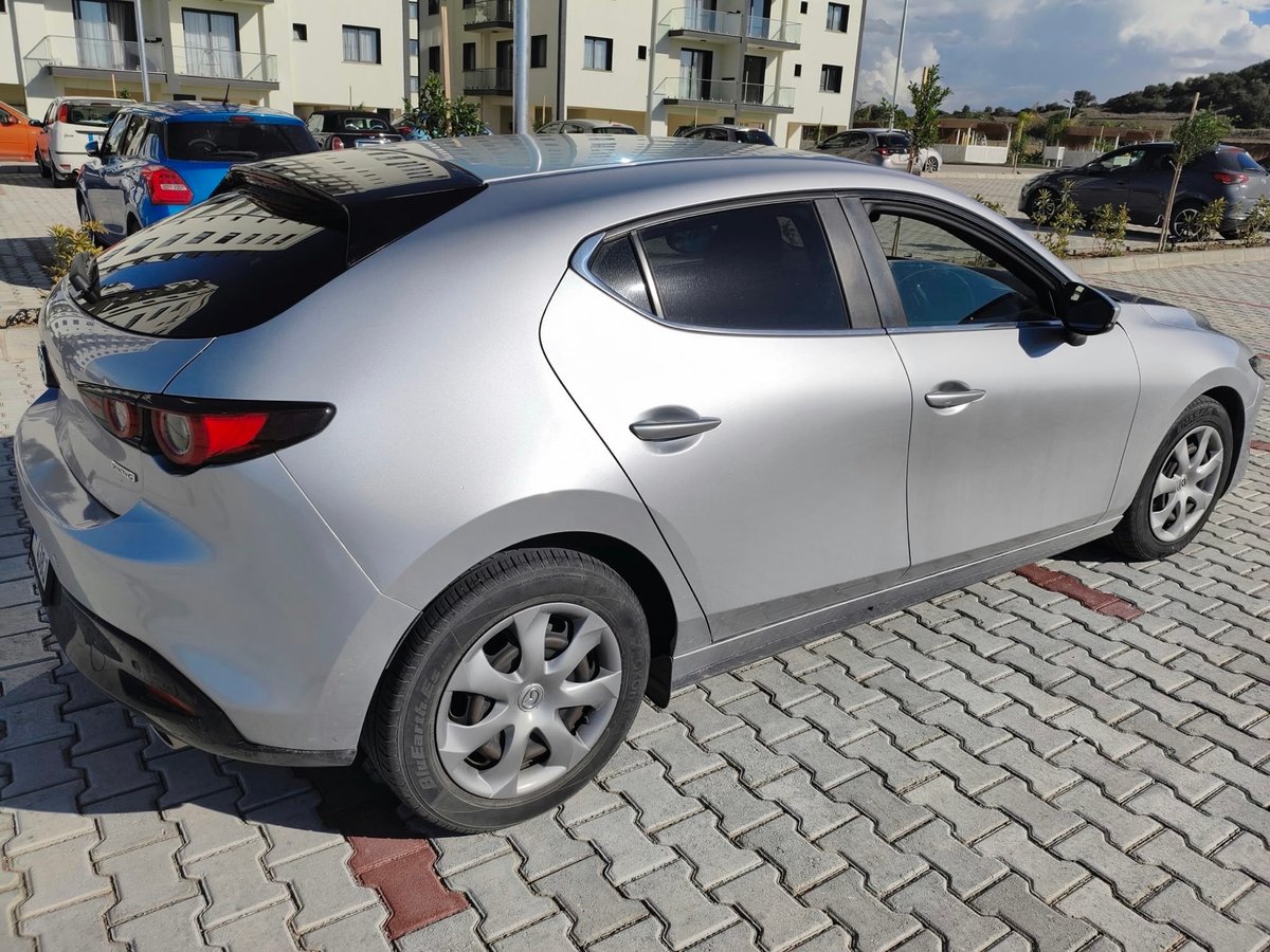 2022 Mazda 3 2
