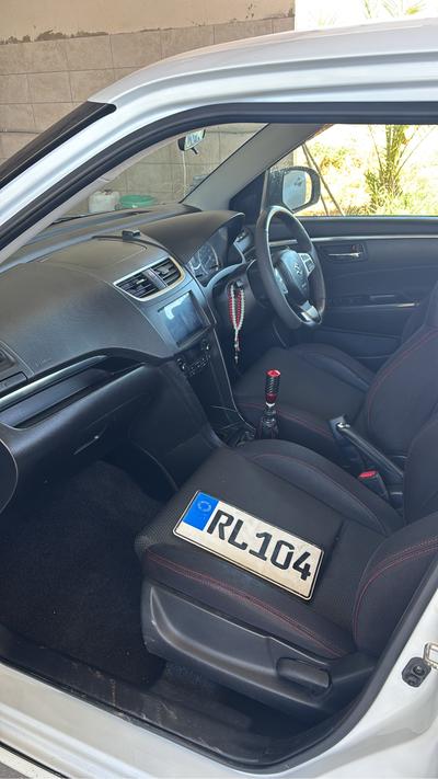Suzuki Swift — 6