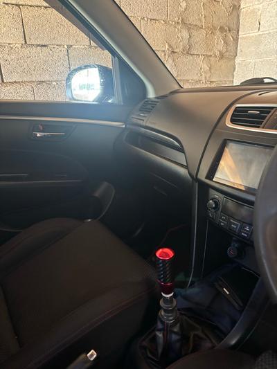 Suzuki Swift — 8