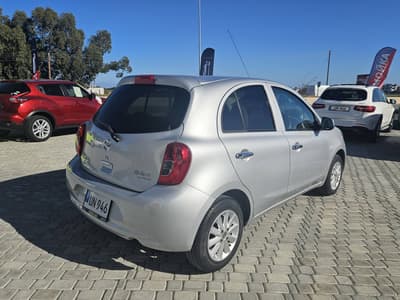Nissan March — 4
