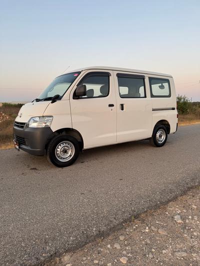 Toyota Lite Ace — 3