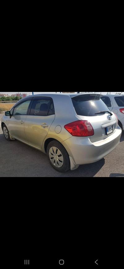 Toyota Auris — 4