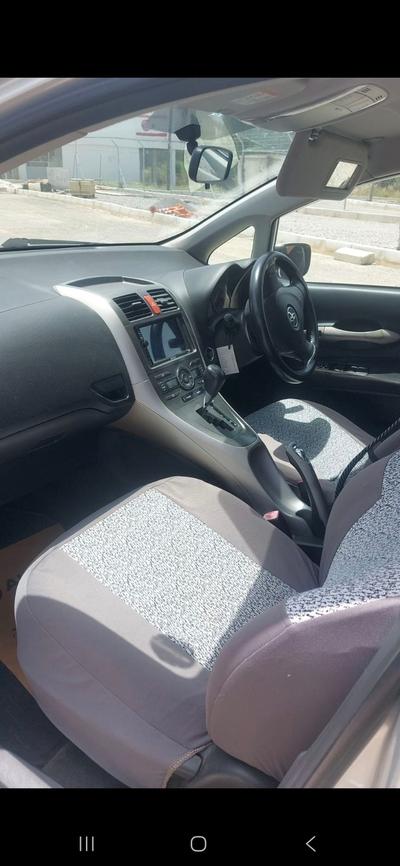 Toyota Auris — 7