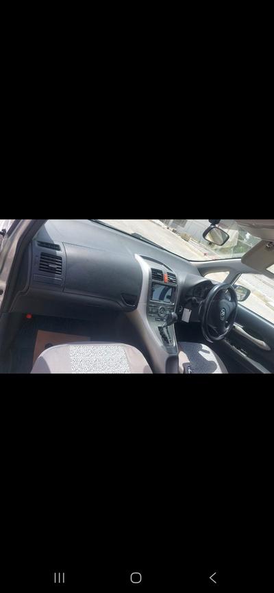 Toyota Auris — 8