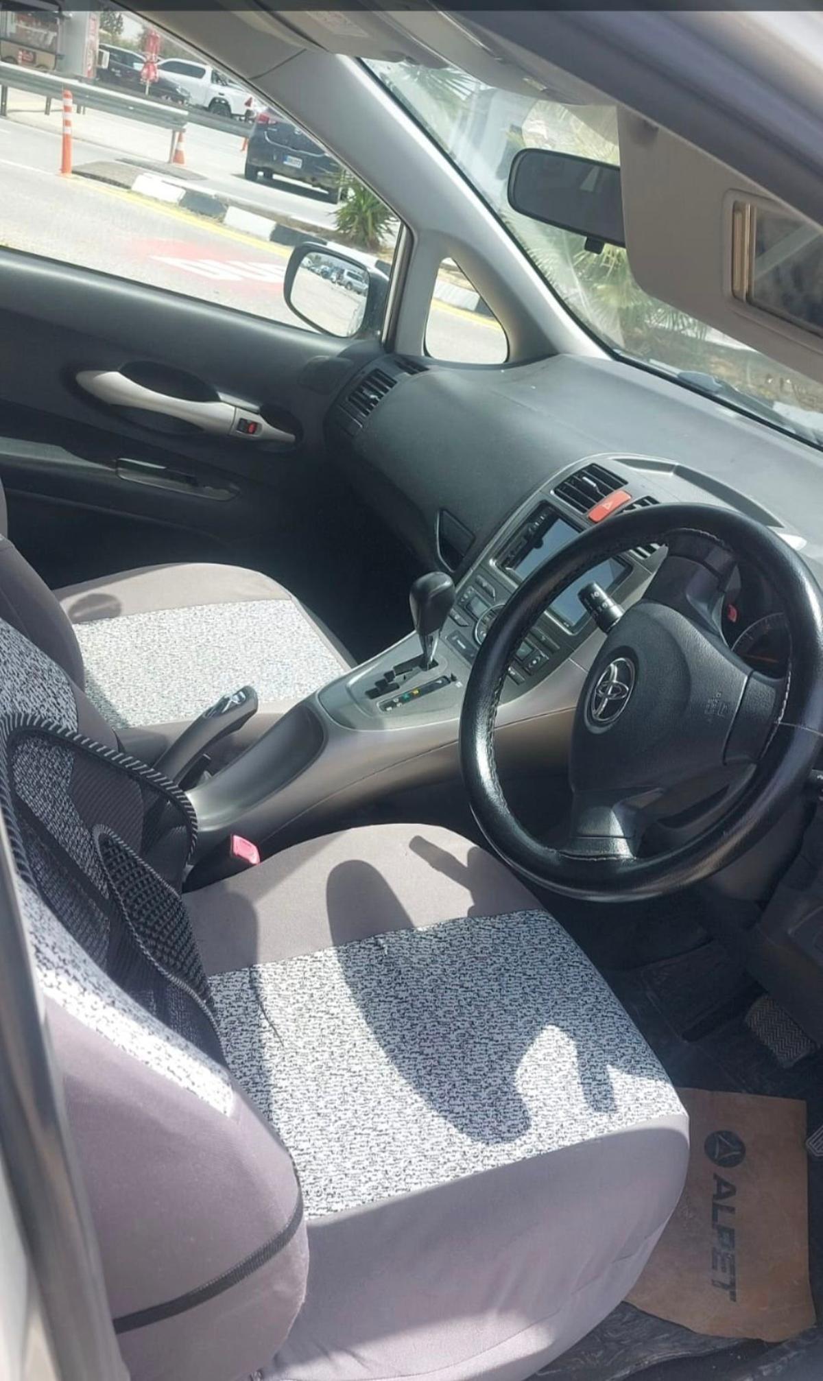 2007 Toyota Auris 9