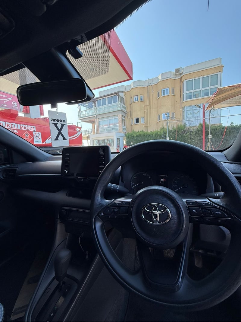 Toyota Yaris — 5