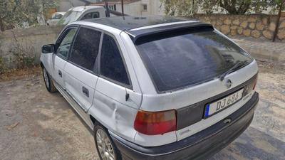 Opel Astra — 4