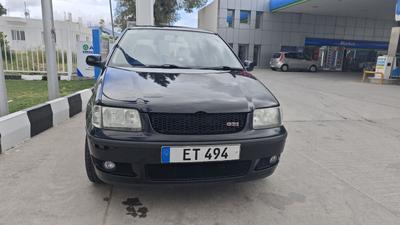 Volkswagen Polo — 1