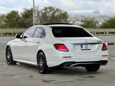 Mercedes-Benz E 220d — 4