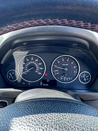BMW 320i — 7