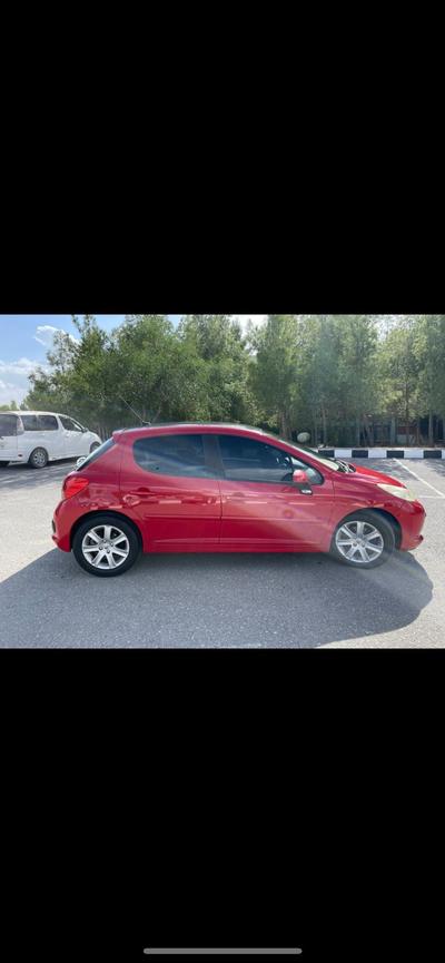 Peugeot 207 — 2