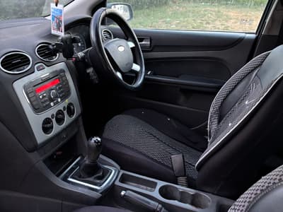 Ford Focus — 4