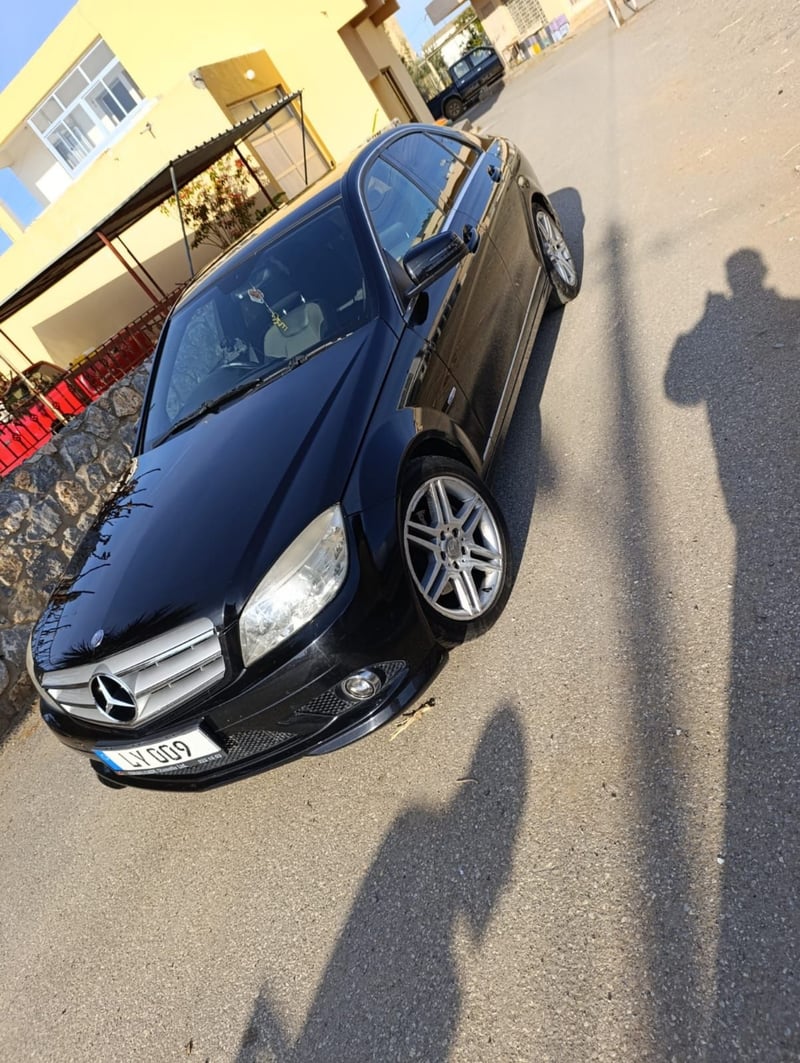 Mercedes-Benz C 180