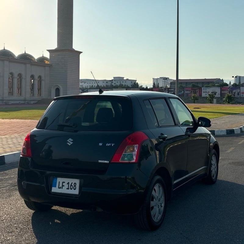 Suzuki Swift — 4
