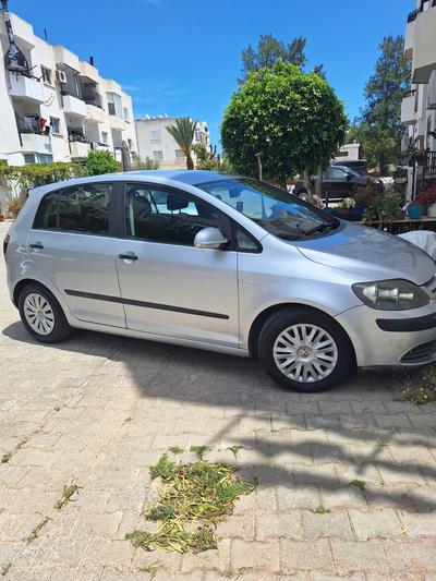Volkswagen Golf — 1