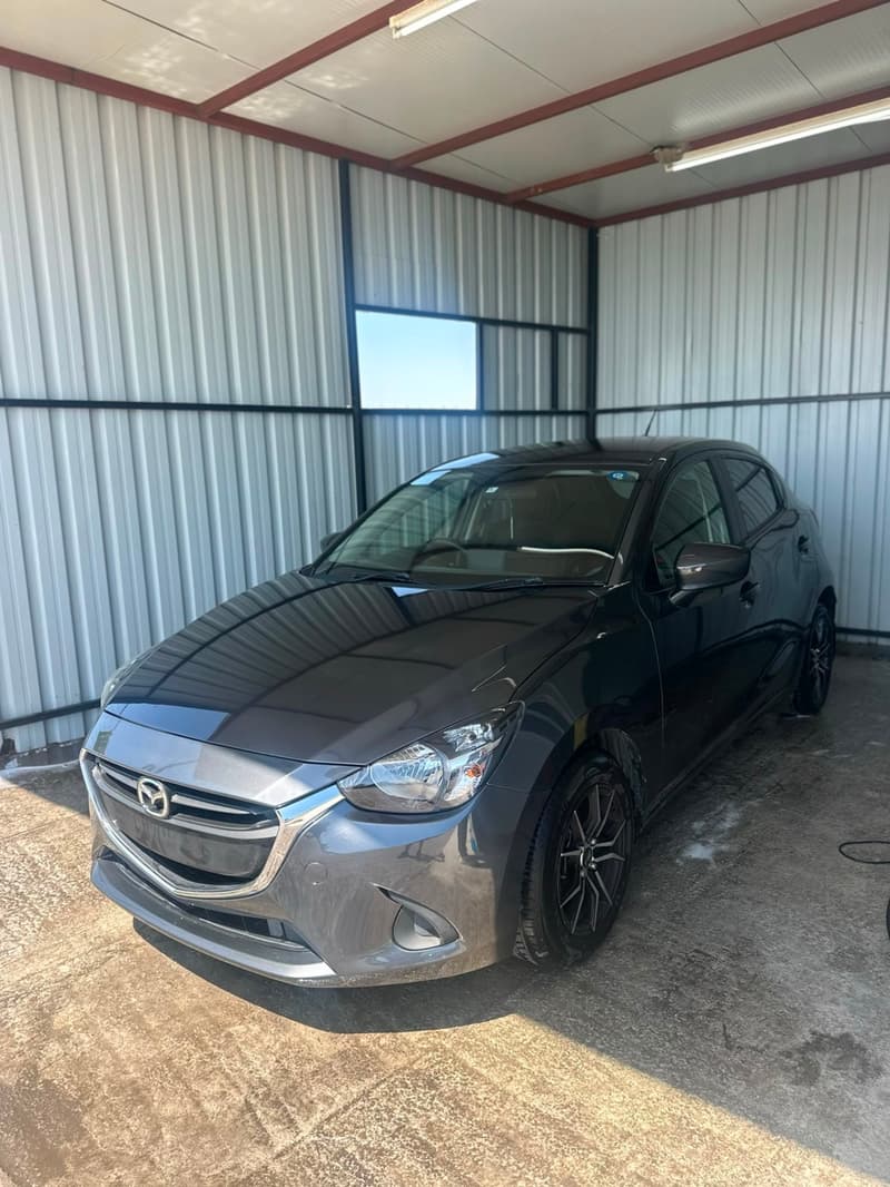 Mazda Demio — 1/5