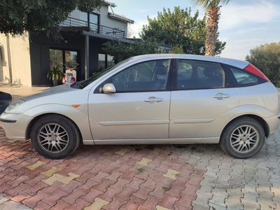 Ford Focus — 3