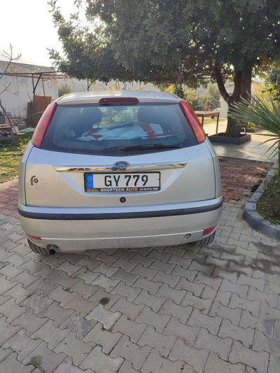 Ford Focus — 4