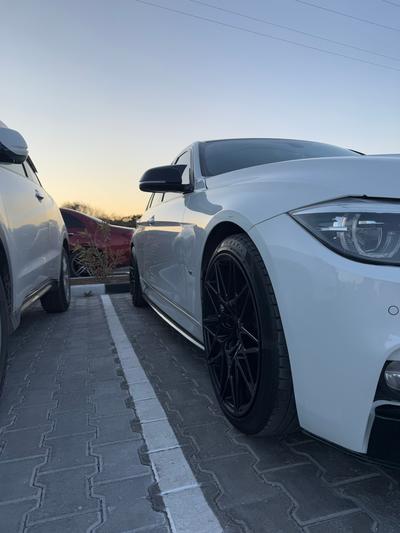 BMW 330e — 9