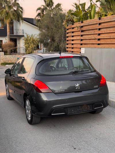 Peugeot 308 — 4
