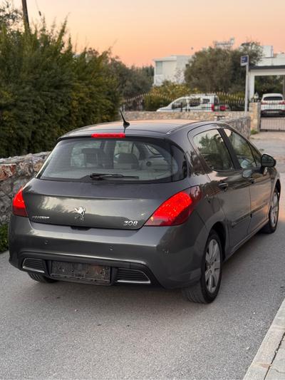 Peugeot 308 — 5