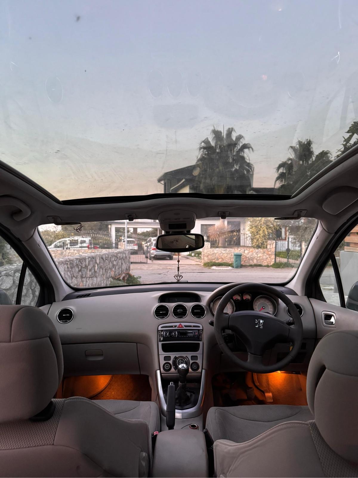 2010 Peugeot 308 6