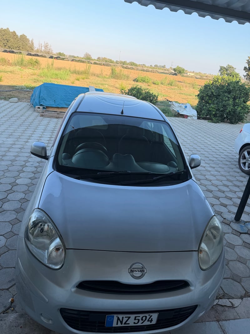 Nissan March — 2
