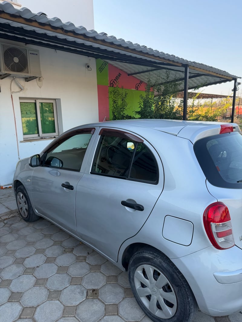 Nissan March — 7