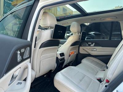 Mercedes-Benz GLS 400d — 9
