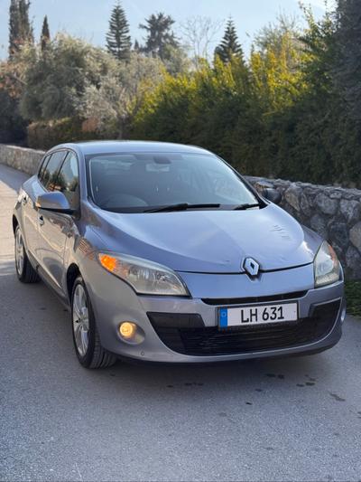 Renault Megane — 2