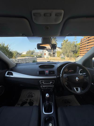 Renault Megane — 7