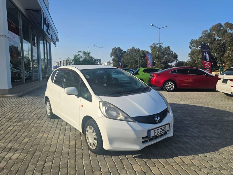 Honda Fit — 1/8
