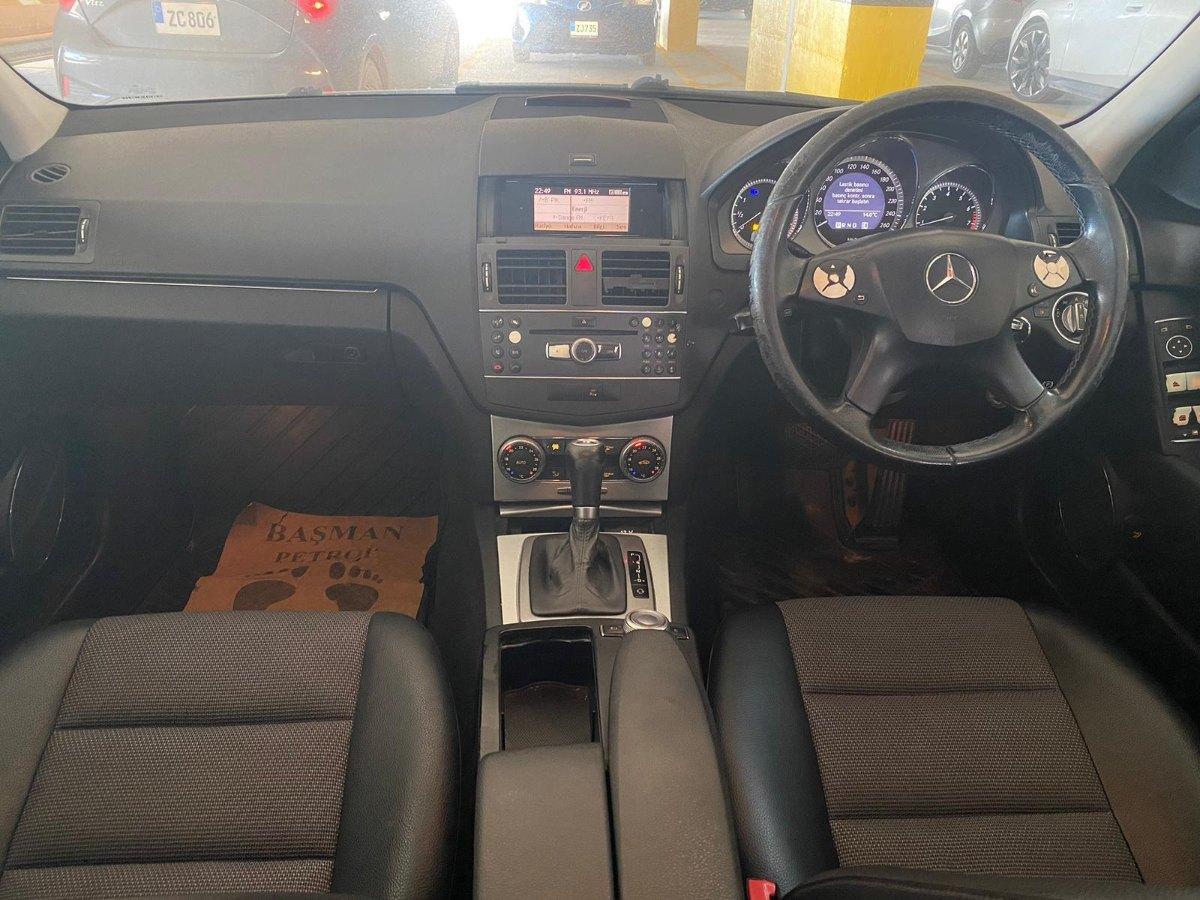 2010 Mercedes-Benz C 180 9