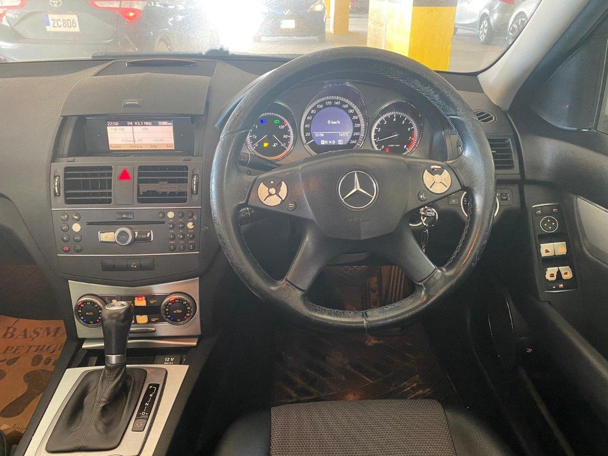 2010 Mercedes-Benz C 180 7
