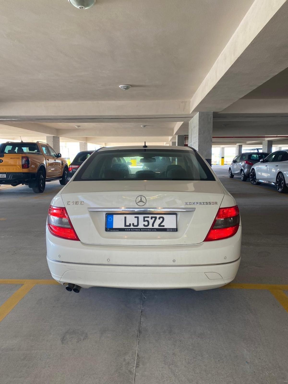 2010 Mercedes-Benz C 180 2