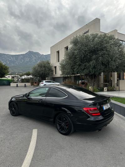 Mercedes-Benz C 180 Coupe — 1
