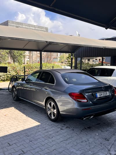 Mercedes-Benz E 220d — 2