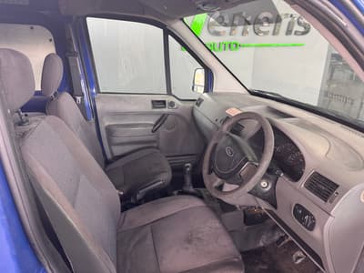 Ford Transit Connect — 6