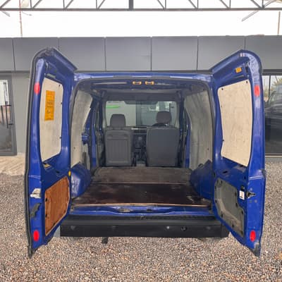 Ford Transit Connect — 8