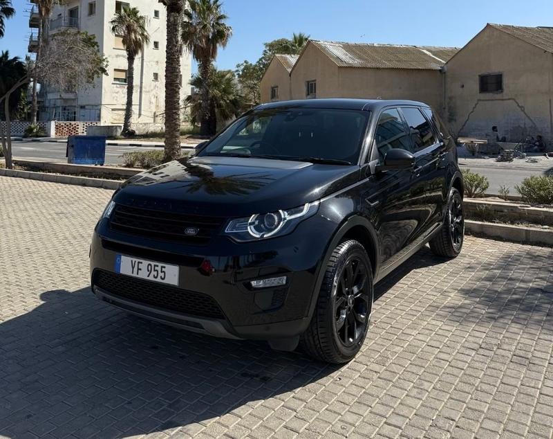 Land Rover Discovery Sport — 1/10