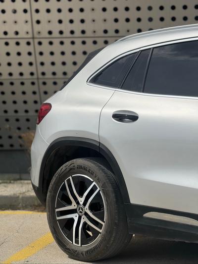 Mercedes-Benz GLA 200 — 5