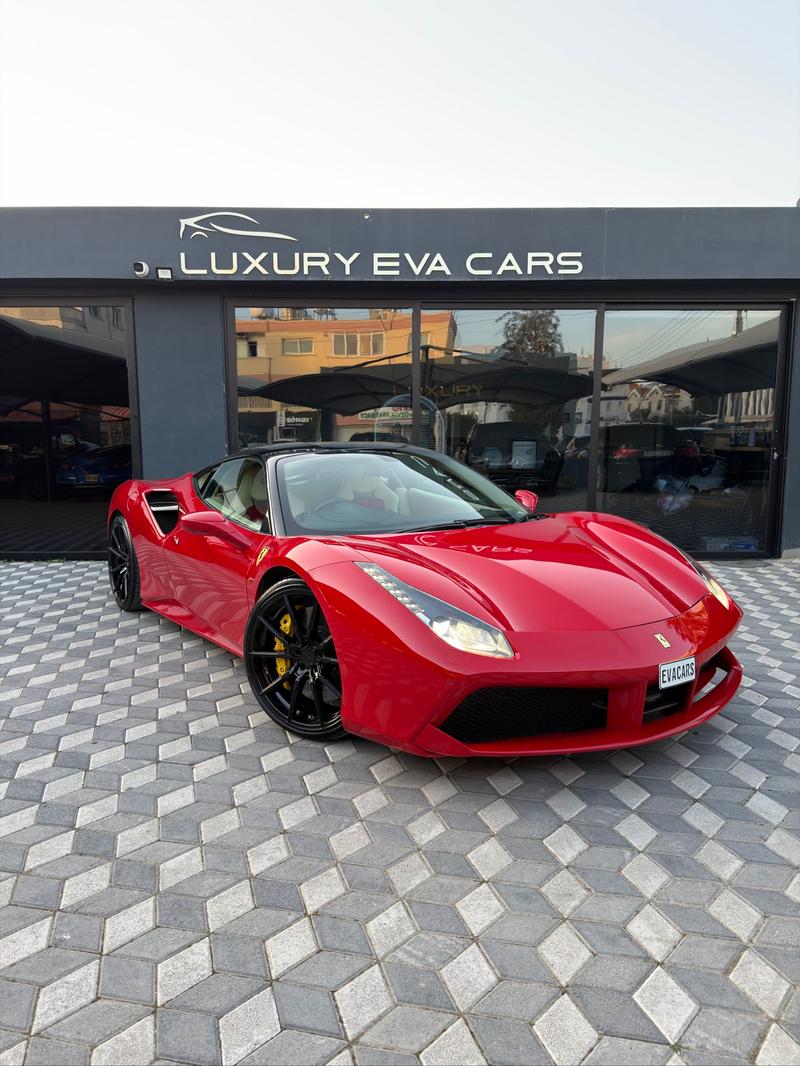 Ferrari 488 GTB Coupe — 1/10