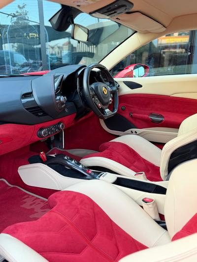 Ferrari 488 GTB Coupe — 10
