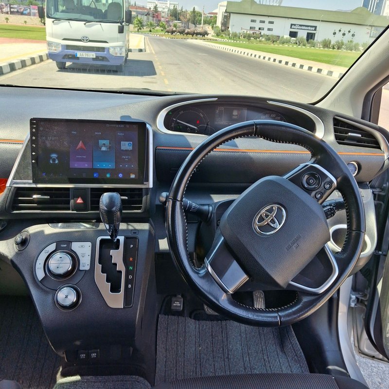 Toyota Sienta — 7
