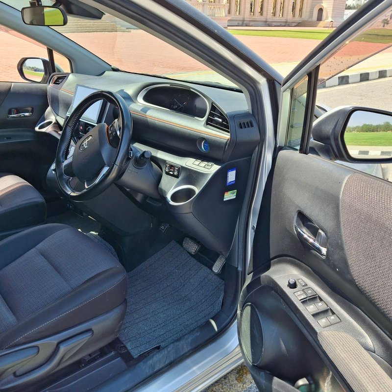 Toyota Sienta — 8