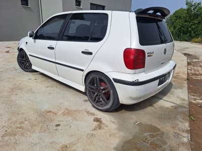 Volkswagen Polo — 1