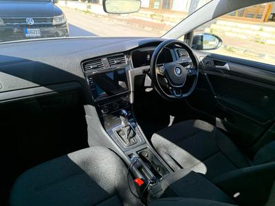 Volkswagen Golf — 3